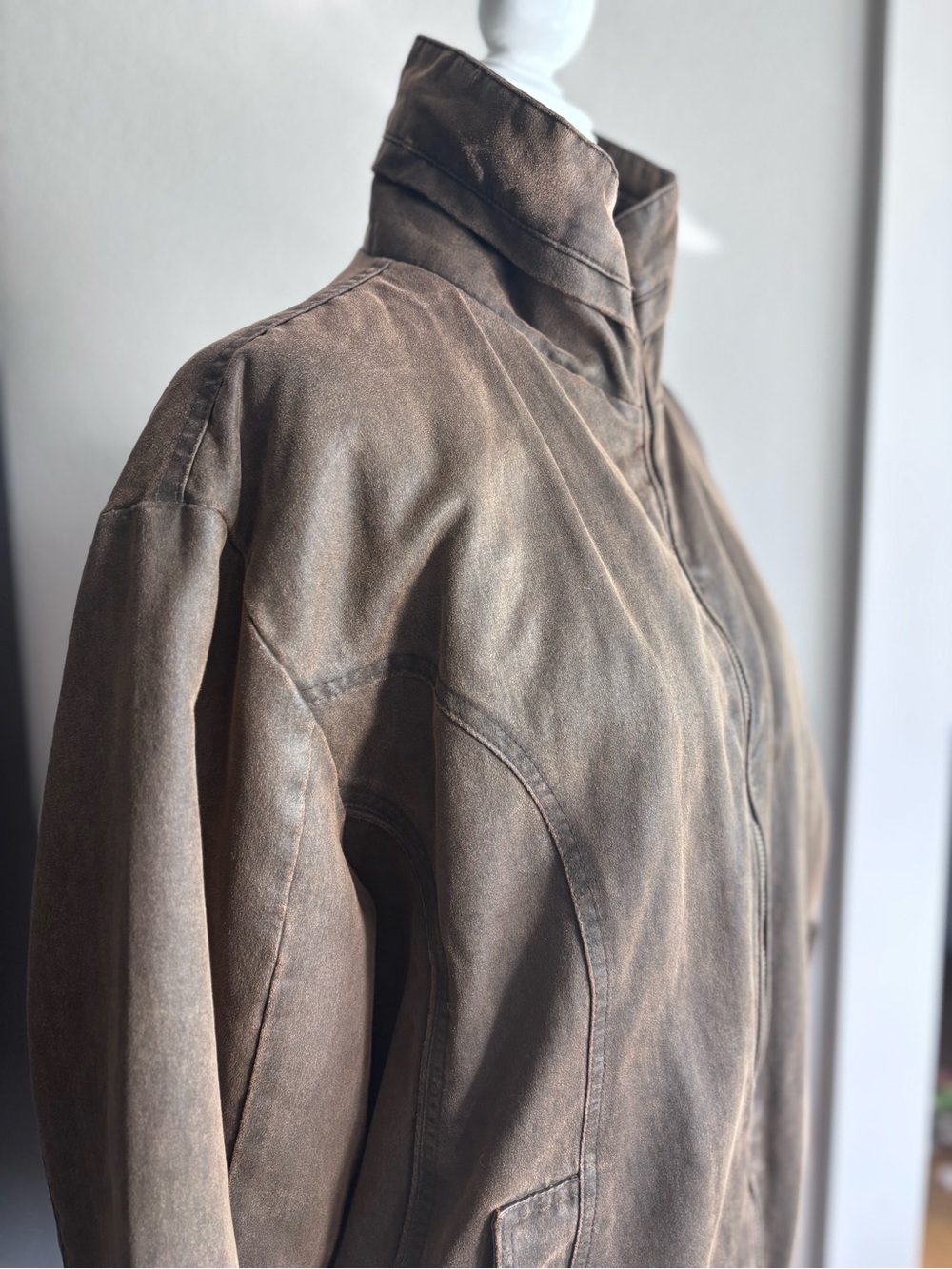 Women's Vintage-Inspired Brown Leather Jacket